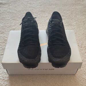 Nike Black Knit Athletic Shoes